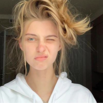 Maria Reyes's avatar